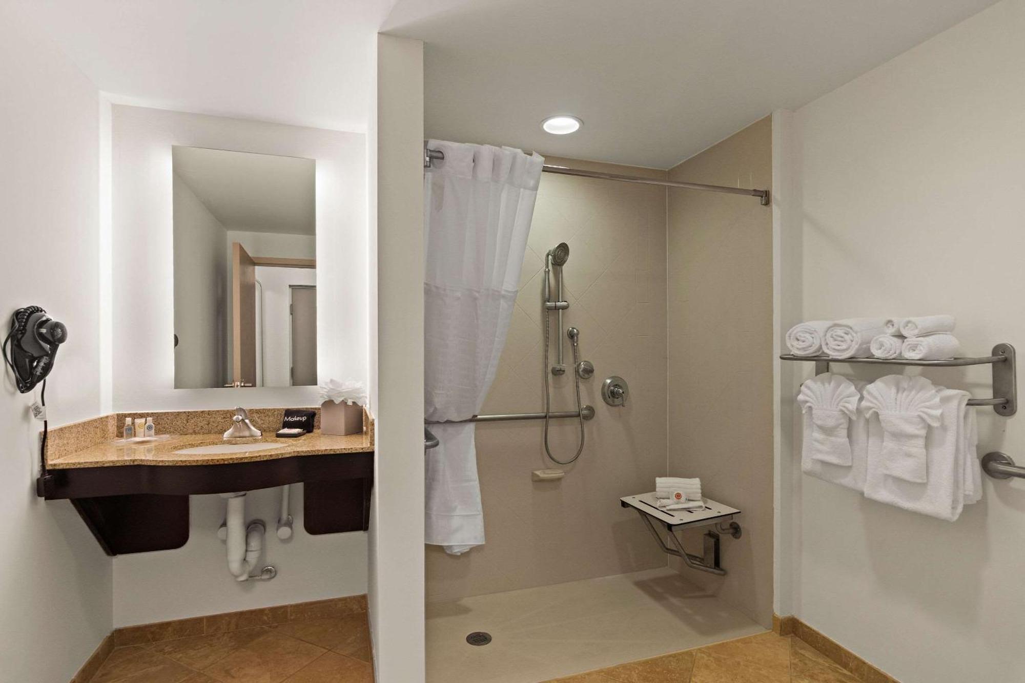 Comfort Suites Vero Beach I-95 Exteriör bild
