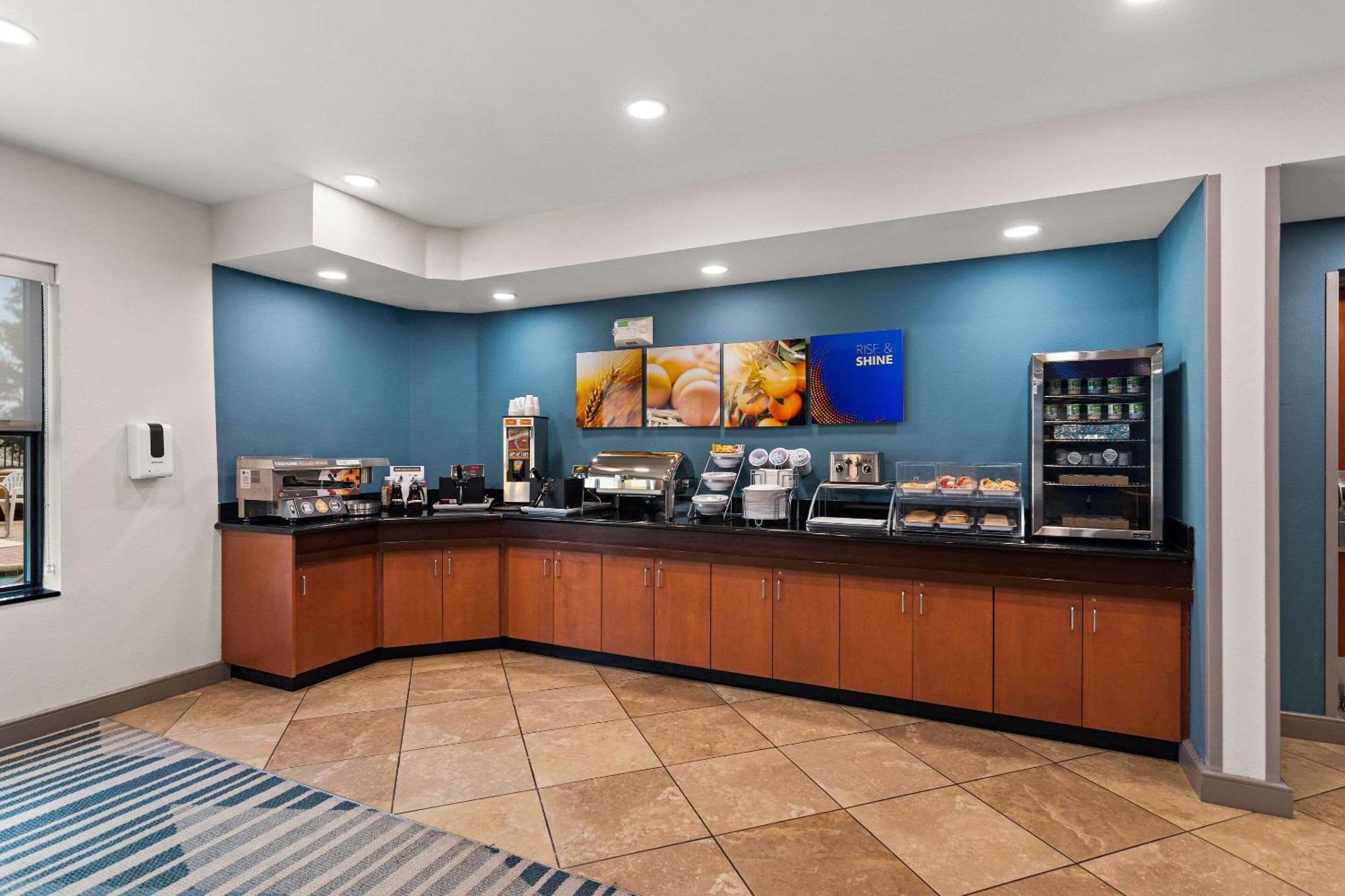 Comfort Suites Vero Beach I-95 Exteriör bild