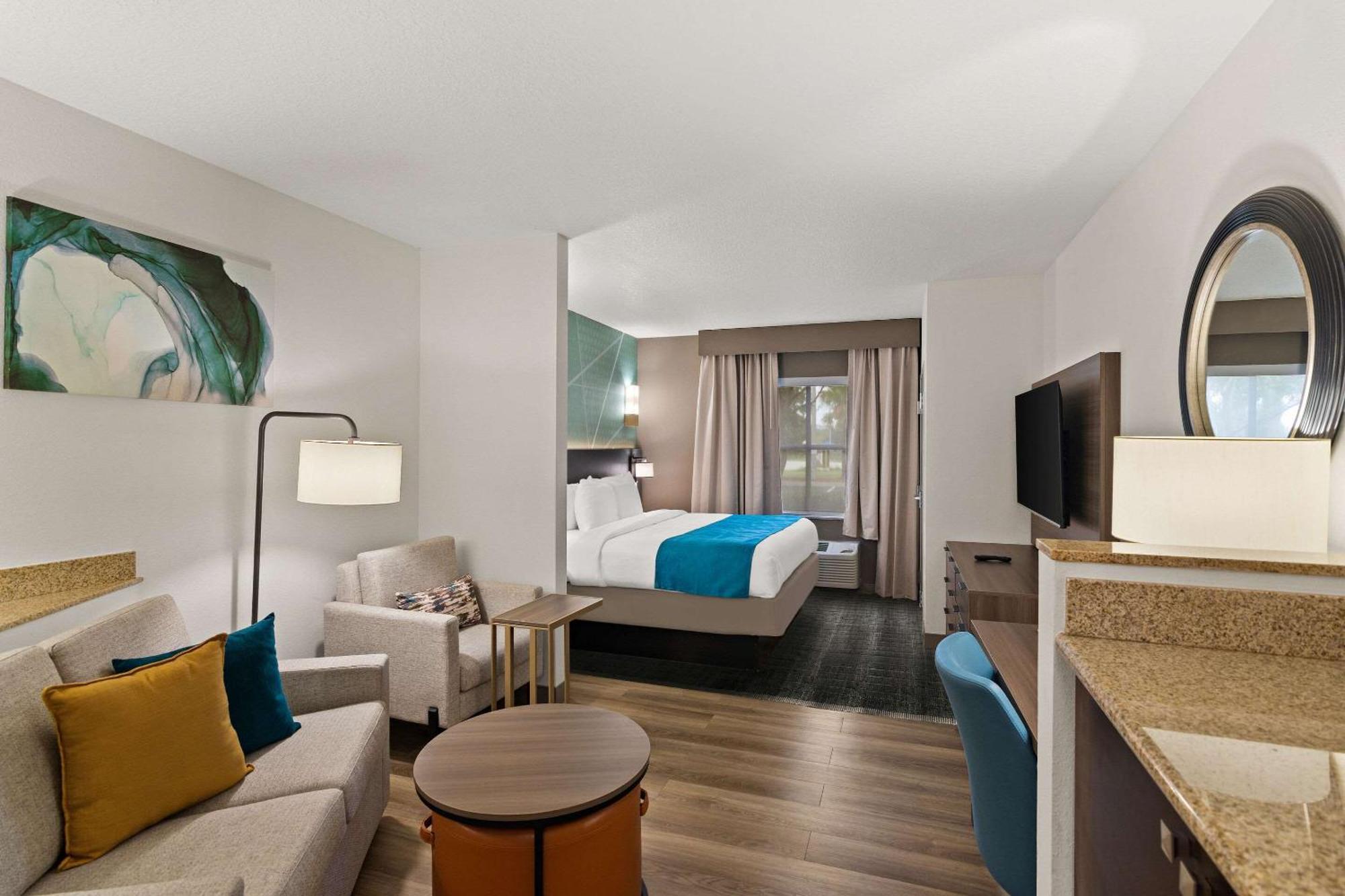 Comfort Suites Vero Beach I-95 Exteriör bild