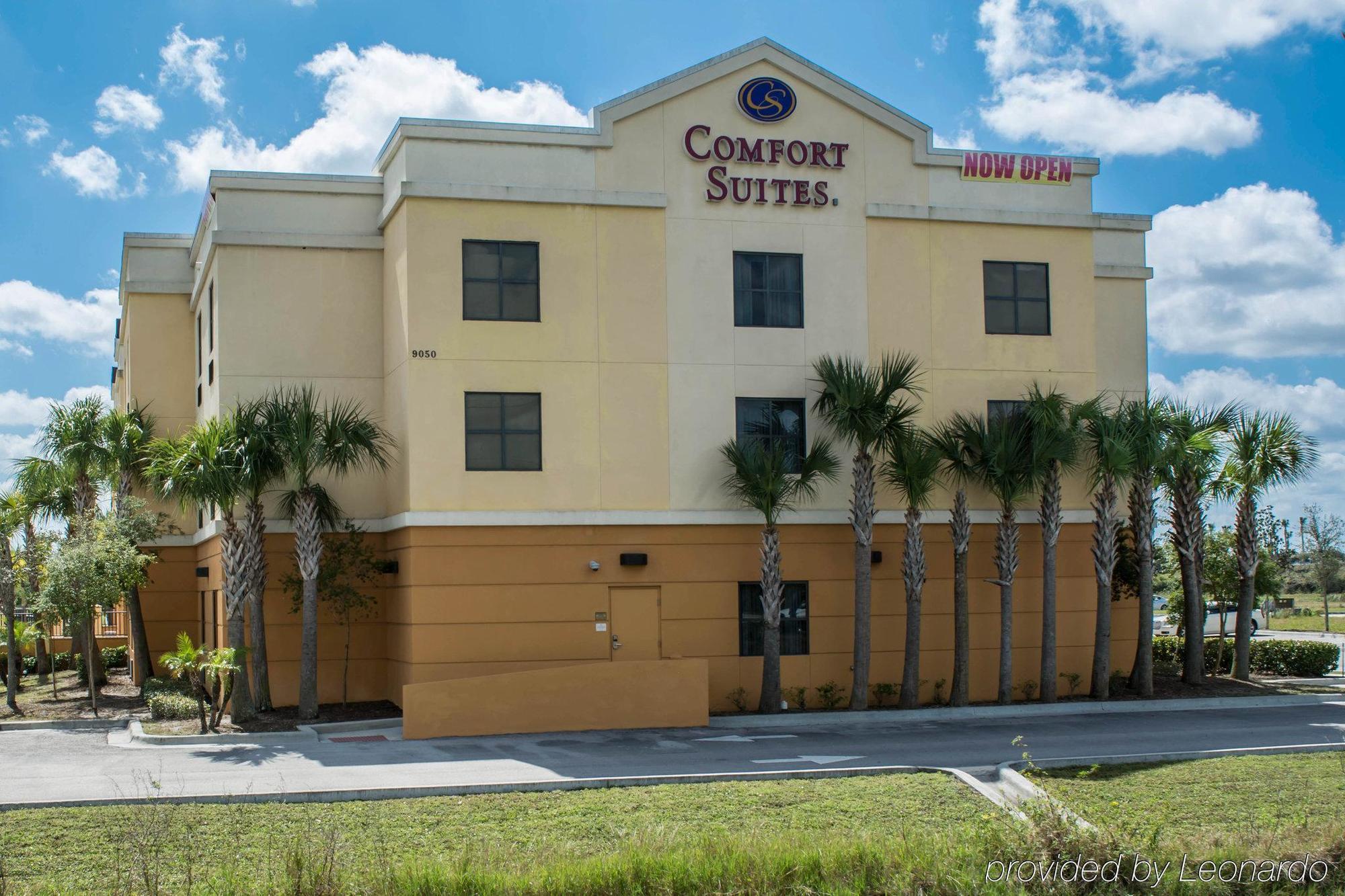 Comfort Suites Vero Beach I-95 Exteriör bild