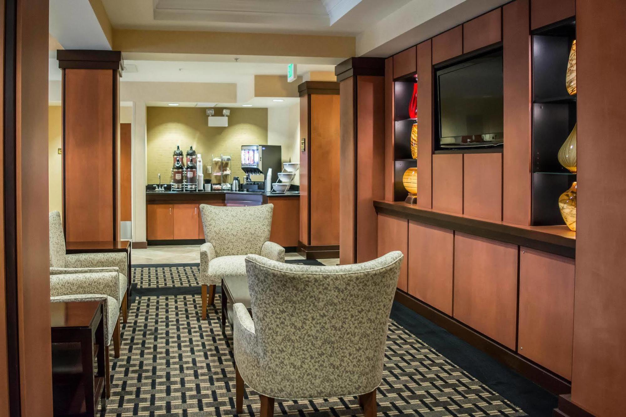 Comfort Suites Vero Beach I-95 Exteriör bild